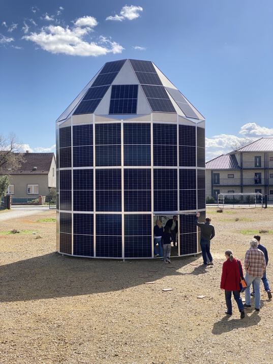 Erfolgreicher Meilenstein: Der Solar-Iglu hat sich in der Praxis bewährt